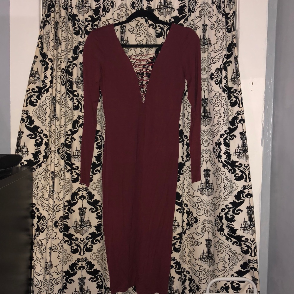 NWT: midi burgundy sexy dress